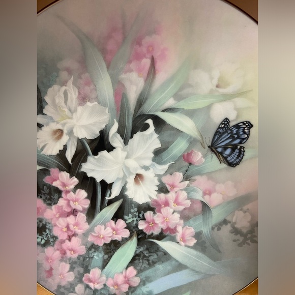 EDWIN KNOWLES SAPPHIRE WINGS COLLECTABLE PLATE by TAN CHUN CHIU - Picture 2 of 3